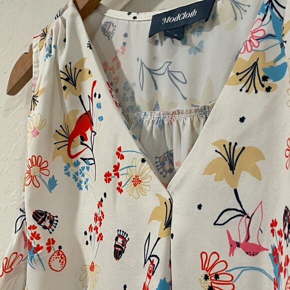 ~ ModCloth Sm Blouse Sleeveless Vneck Floral/Dinos/UFOs/Planets/Rockets Ltweight - Picture 4 of 14